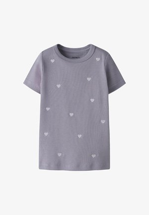 Light purple ribbed short-sleeve shirt with small white embroidered hearts scattered across the front.