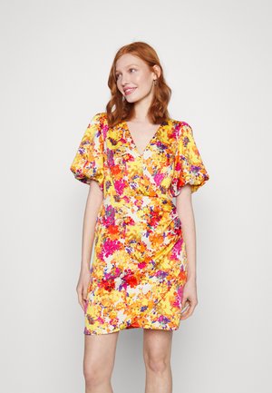 YAS YASFINNA 2/4 SHORT DRESS - Robe de jour - multicoloured