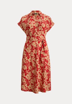 Κόκκινο φόρεμα τύπου wrap με κοντά μανίκια, φλοράλ μοτίβο σε κρεμ, γιακά και ζώνη που δένει στη μέση για ορισμένο σχήμα.