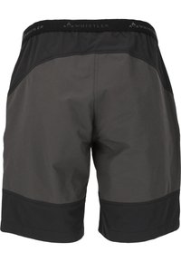 Herrshorts tillverkade av lättviktigt tyg med svart midjeband. Designen har en mörkgrå kropp och kontrasterande svarta accenter.