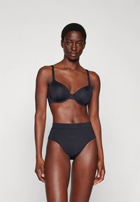 Schiesser UNIQUE MICRO - Podprsenka pod tričko - schwarz