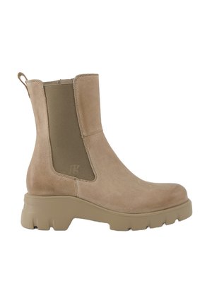 Botte cheville beige en cuir texturé, avec des panneaux élastiques sur les côtés et une semelle en caoutchouc épaisse pour une meilleure traction. Équipée d'une languette pour un enfilage facile.