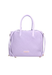 Borsa a tracolla lavanda con motivo intrecciato testurizzato, manici in pelle liscia, chiusura con zip e una piccola placca con logo dorato sul davanti.