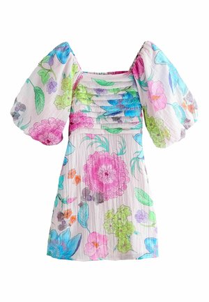 Hvid kort kjole med store pufærmer, firkantet udskæring og farverigt pastelfarvet blomsterprint i pink, blå, grøn og orange.