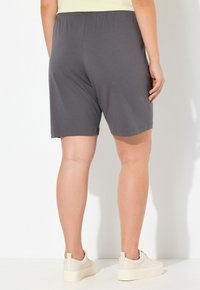 Ulla Popken BERMUDA  - Shorts - graphite grey