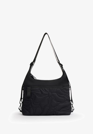 Sort skuldertaske med justerbar rem, tekstureret quiltet design foran og lynlåslomme.
