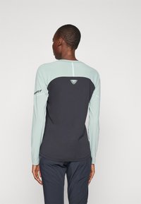 Dynafit ALPINE PRO TEE - Pikkade varrukatega topp - black out/jadelite