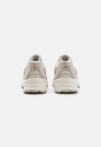New Balance 530 - Baskets basses - beige/grey