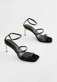 Next REGULAR FIT - FOREVER COMFORT TRIPLE STRAP  - Kõrge kontsaga sandaalid - black gold