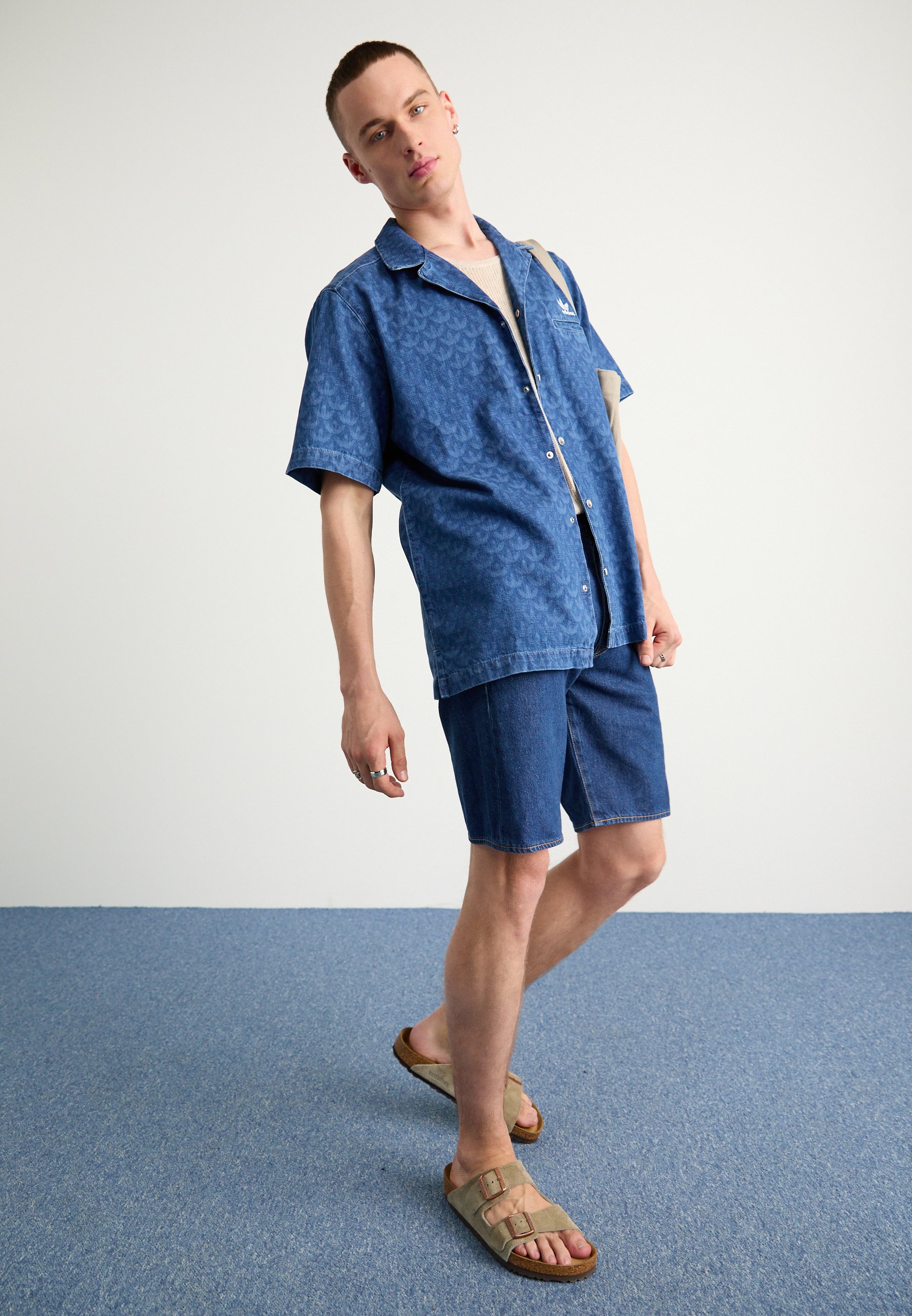 adidas Originals MONOGRAM - Shirt - light denim/blue
