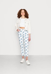 Cotton On STRETCH - Calças de ganga de perna direita - powder blue floral