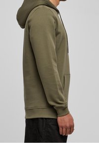Urban Classics Felpa con cappuccio - olive