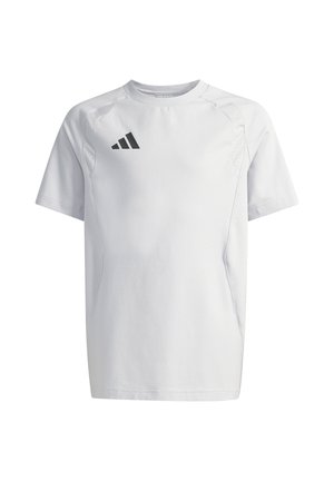 Weißes Sportshirt mit kurzen Ärmeln, Rundhalsausschnitt und schwarzem Dreistreifen-Logo auf der oberen linken Brust.