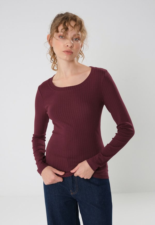 Long sleeved top - purple