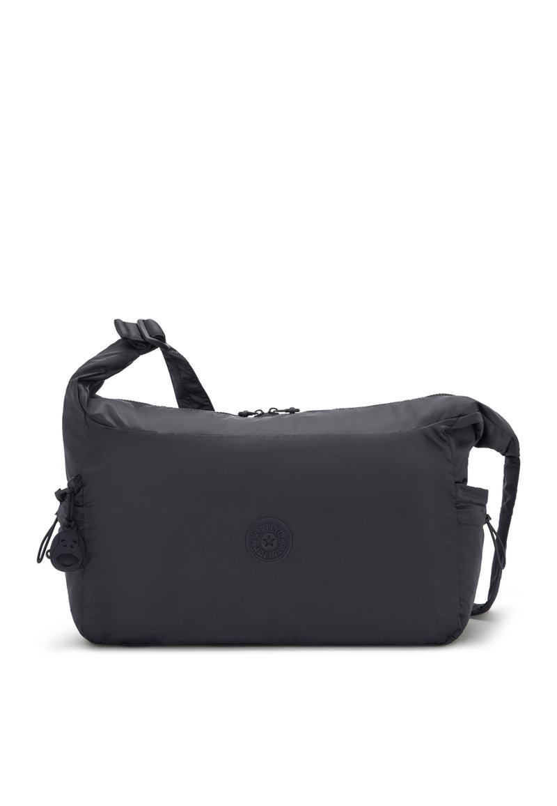 Borsa a spalla nera in nylon con una superficie liscia, logo centrale, chiusura a zip superiore e tracolla annodata. Presenta una tasca laterale con zip.