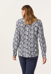 Gerry Weber NACHHALTIGE  - Button-down blouse - beige black snake print