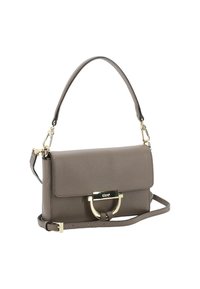 Braune Lederhandtasche mit strukturierter Form, ausgestattet mit einem Verschluss aus goldfarbenem Metall und einem abnehmbaren Schulterriemen für Vielseitigkeit.