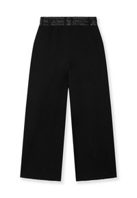 Zwarte wijde broekspijpen gemaakt van zachte stof, met een elastische tailleband en een textuurdetail. Geen zakken of zichtbare versieringen.
