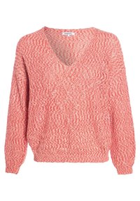 Lekki koralowy sweter dziany z dekoltem w serek, długimi rękawami oraz teksturowanym falistym wzorem na całej powierzchni. Miękka tkanina o luźnym kroju.