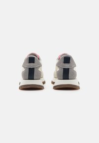 GANT CAFFAY - Trainers - white/gray/fuchsia