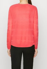ONLY Trui - coral