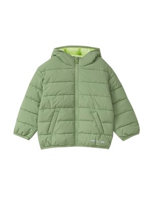 Lichtgroene gewatteerde jas met horizontale stiksels, ritssluiting aan de voorkant, twee schuine zakken, elastische boorden en aangehechte kap met gele voering.