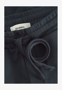 Niet geselecteerd, navy