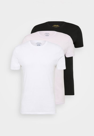 Trys trumpomis rankovėmis marškinėliai balti, rožiniai ir juodi, pagaminti iš medvilnės, su apvaliais kaklais ir minimalistišku dizainu.