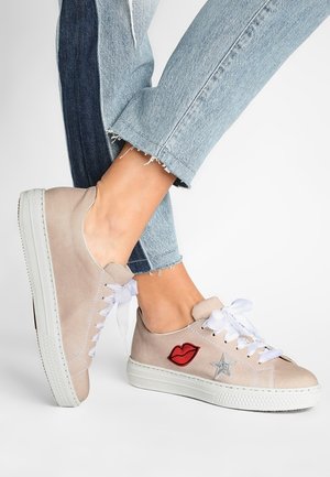 Baskets basses - light pink