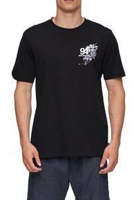 QS MIT BRUST - T-Shirt print - schwarz