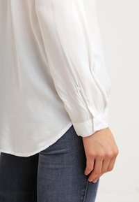 ONLY Blouse - off-white