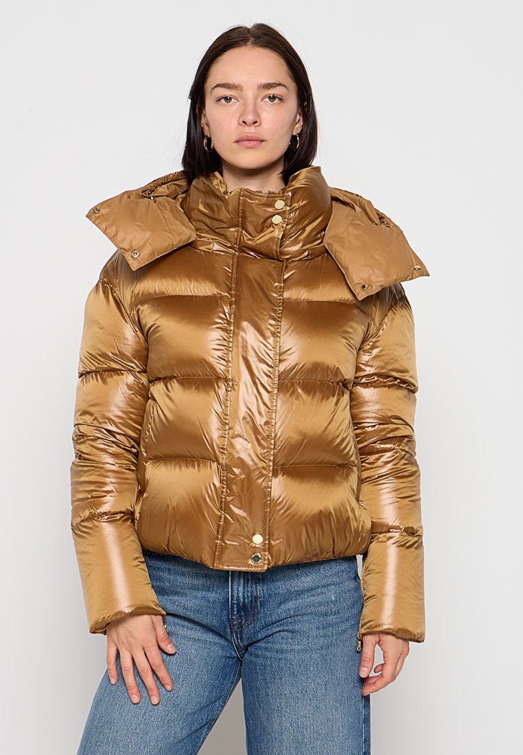 PATRIZIA PEPE Gewatteerde jas bruin PATRIZIA PEPE Gewatteerde jas bruin