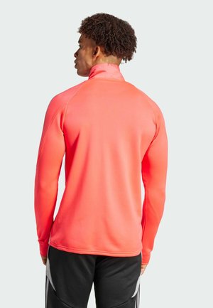 TIRO 24 WINTERIZED - Collegepaita - shock red   light onix