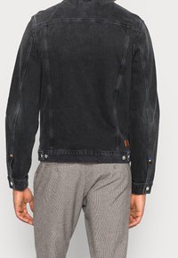 Scotch & Soda Chaqueta vaquera - black denim