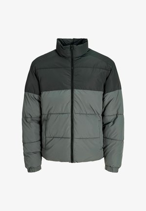 Chaqueta acolchada para hombre con cuello alto, cremallera completa en el frente, puños elásticos y diseño bicolor en gris oscuro y claro.