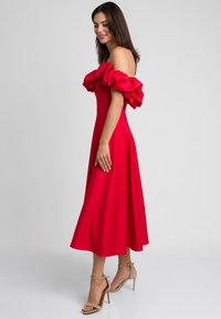 Swing Fashion GRACE ATŁAS czerwony metalik