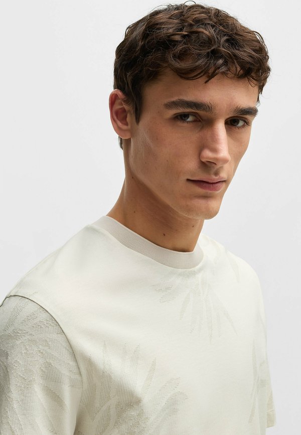 TAUT 13 - Print T-shirt4