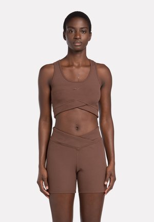 STUDIO CROP - Tops - mahogany