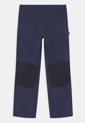 Marineblaue Outdoor-Hosen aus strapazierfähigem Material, mit verstärkten Knieflicken, schrägen Taschen und einem elastischen Bund.