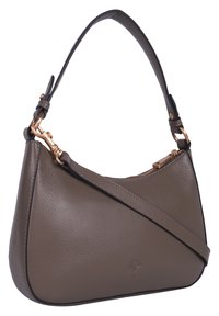 Sac à main en cuir marron de forme arrondie, avec une seule bandoulière courbée, des accessoires en ton doré et un logo en relief. Fermeture éclair sur le dessus.