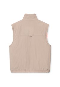 Beige bezrukávový vest s vysokým límcem, elastickým lemem a kontrastní podšívkou. Jednoduchý design s funkčním detailem knoflíku na zádech.