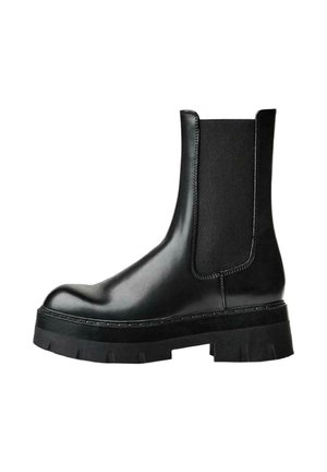 Stivaletti con plateau - black