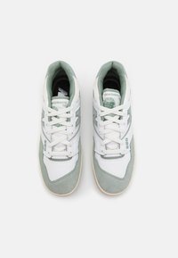 New Balance Tossud - white