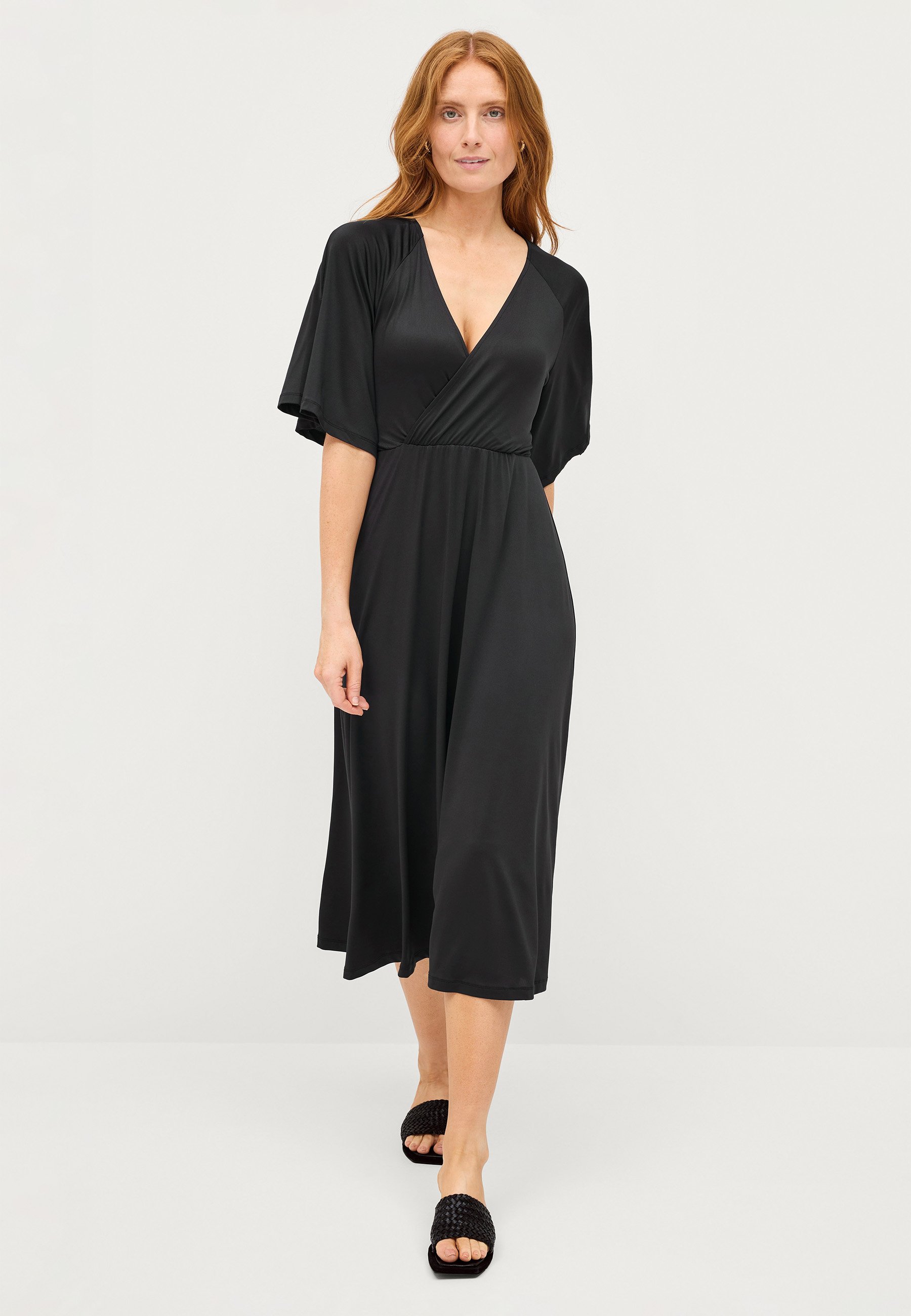 MANGO Robe à manches longues Dames T 40 gris clair style décontracté