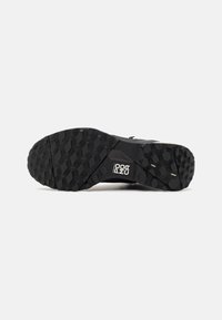 Salewa PUEZ MID PTX - Fjellsko - black