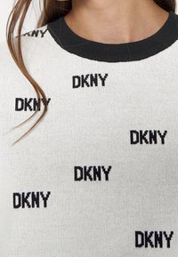 DKNY Stickad tröja - white