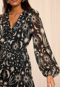 Love & Roses REGULAR FIT - RUFFLE DETAIL  - Kasdienė suknelė - black star
