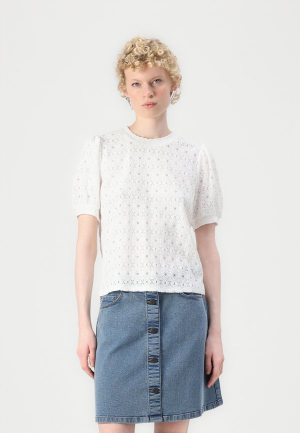 OBJLAILA - Blouse - cloud dancer