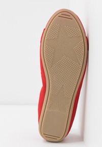 Marco Tozzi Ballet pumps - red