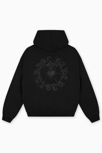 Hoodie negru dintr-un amestec de bumbac, cu un design grafic al unui inimă și text în gri închis pe spate. Fața este simplă.